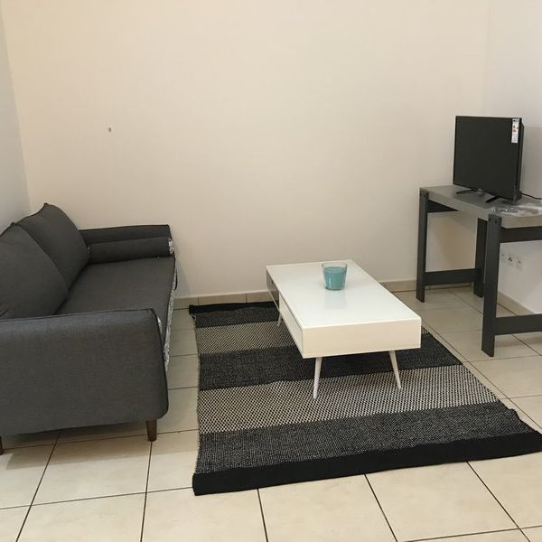 Location Appartement 2 pièces 41m² ST DENIS 97400 - Photo 1