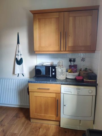 Room in a Shared Flat, Leamington Park, W3 - Photo 4