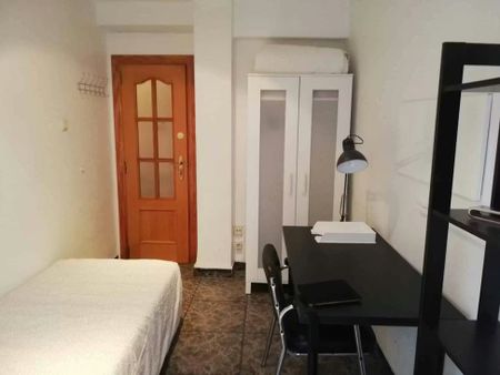 Calle Arquitecto Gasco, Valencia, Valencian Community 46022 - Photo 3
