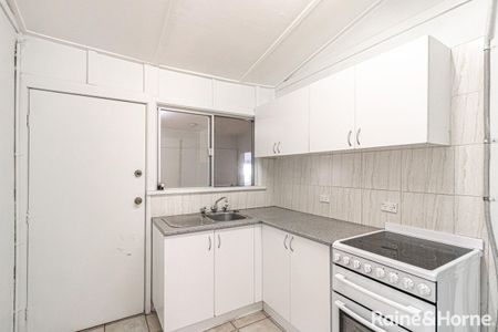 3 Bedroom Home in A Great Location! - Photo 2