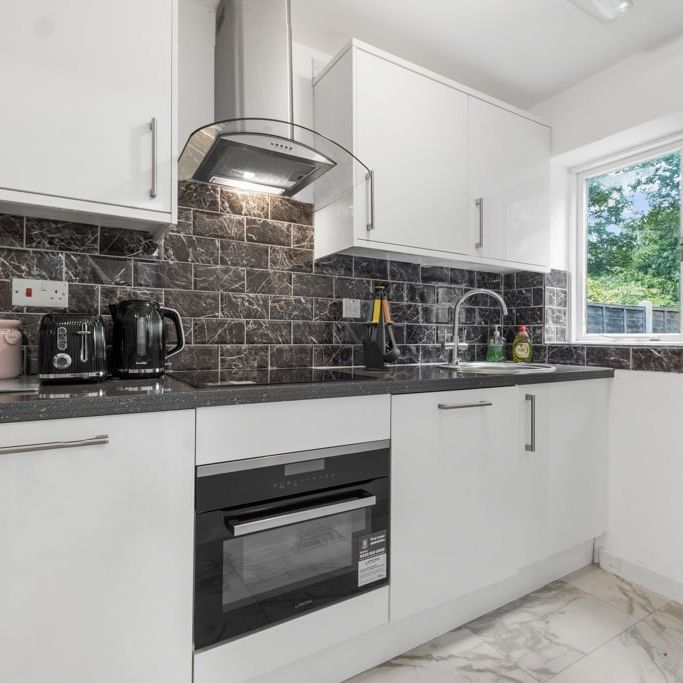 Studio Flat, Wilkinson Croft, B8 - Photo 1
