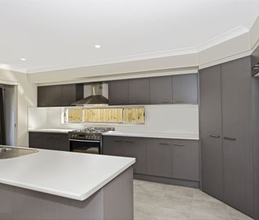 Low-Maintenance Living in a Prime North Lakes Location - Photo 2