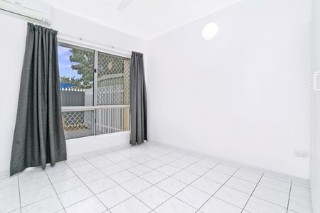 NEAT, MODERN AND CONVENIENT LIVING - Photo 3