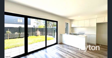 Stunningly Built Townhouse - Photo 5