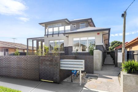 10/24 McLean Street, BRUNSWICK WEST - Photo 3