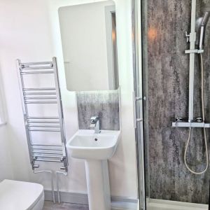 Room in a Shared House, Leeds, LS9 - Photo 3