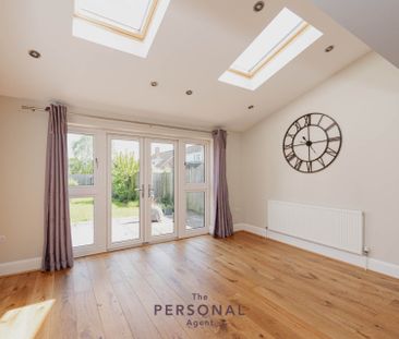 Oaktree Close, Epsom - Photo 5