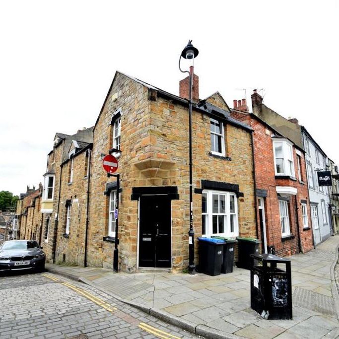 5 bedroom house to rent - Photo 1