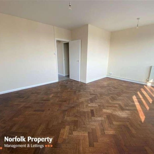 Cromer Road, NR6 - Photo 1