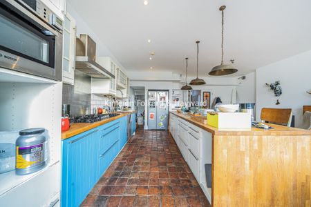 Therapia Road, London, SE22 - Photo 5