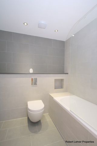 Sussex Way, N19 4HY, Archway - Photo 2