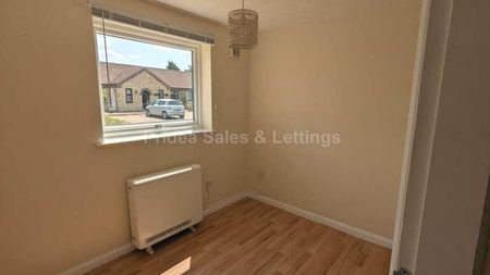 Malvern Close, North Hykeham. Lincoln, LN6 - Photo 4