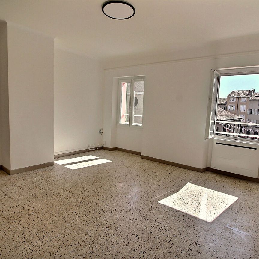 Appartement T2/3, - Photo 1