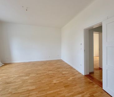 Wasserblick – Renovierte Familienwohnung mit 2 Balkonen, EBK, Parke... - Foto 1