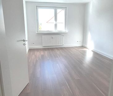 NEU 2 Raumwohnung für Sie hergerichtet!! Fertig zum 01.12.2024!! - Photo 1