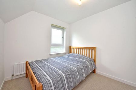 3 bedroom detached house to rent - Photo 5