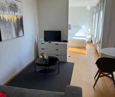 Luminous studio with balcony and rooftop in the heart of Geneva - Foto 5