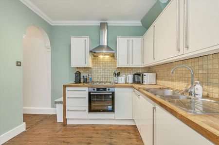 2 bedroom flat to rent - Photo 5