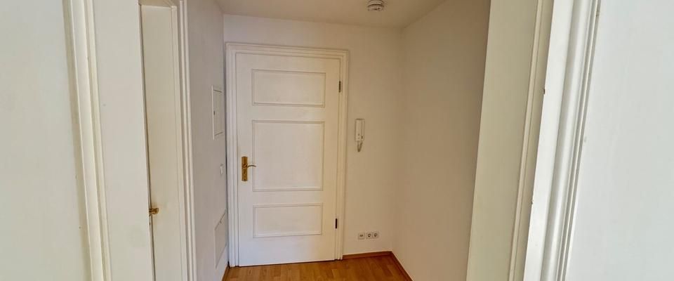 Leben im Herzen der Neustadt – 2-Zimmer-Wohnung mit EBK sucht Sie als neuen Mieter! - Photo 1