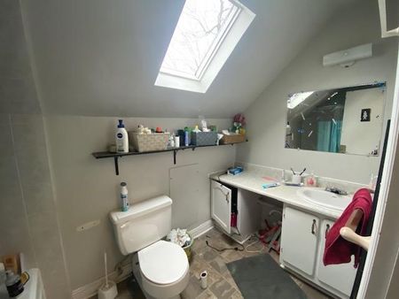 287 Albert St - 5 bed, 2 bath STUDENT HOME - Photo 2