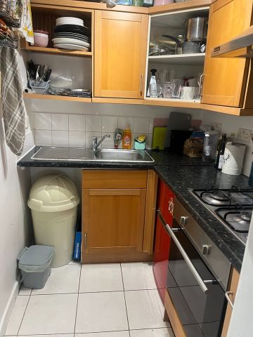 Room in a Shared Flat, Fielding Road, W14 - Photo 2