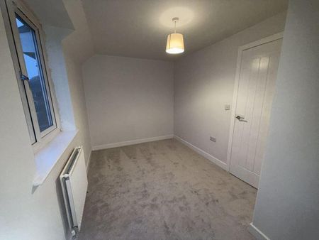 2 bedroom terraced house to rent - Photo 3