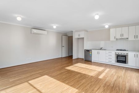 Low-Maintenance 3-Bedroom Home in a Convenient Location - Photo 4