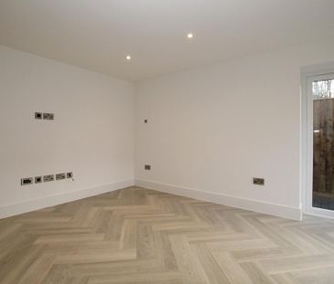 1 bedroom detached house to rent - Photo 2