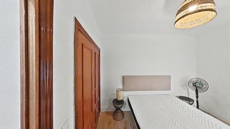 Piso de alquiler en Universidad - Photo 5