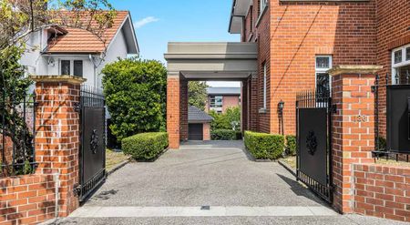 Double Grammar Zone - Must be Rented - Photo 3