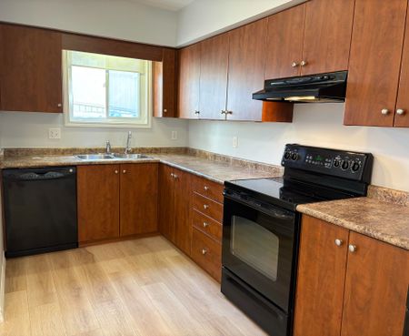 For Lease - 50 Howe Drive Unit# 8C, Kitchener, Ontario - Photo 5