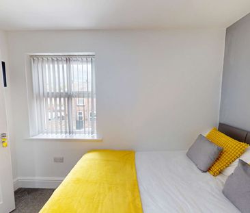 Folly Lane Room 5 - Photo 2