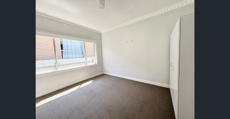 Updated 4 Bedroom Home - Photo 3