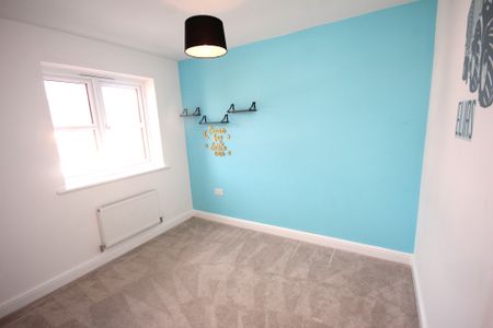 Laurel Crescent, Preston - Photo 5
