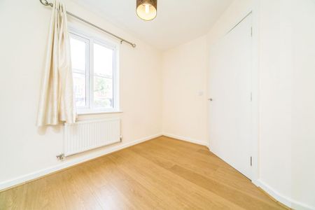 3 bedroom terraced house to rent - Photo 4