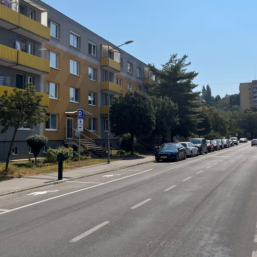 2 izbový byt Trenčín na prenájom, Dlhé Hony, voľný od 01.09.2026 - Fotografia 1