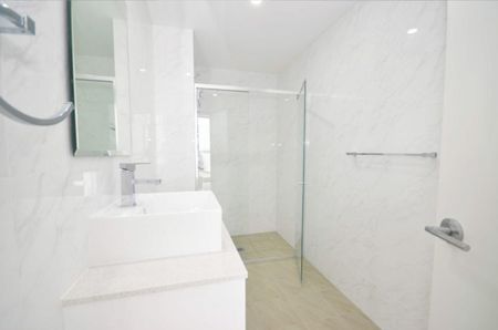 Strathfield - Photo 4