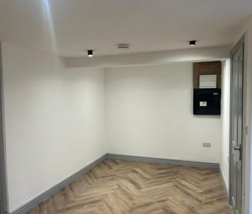 Trentham Avenue, Leeds Basement - Photo 4
