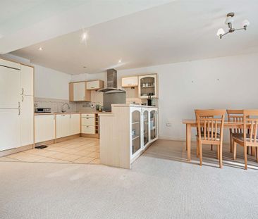 Squires House, Smiths Wharf, Wantage - Photo 6