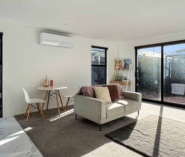 SYDENHAM - TWO BEDROOM TOWNHOUSE, HEAT PUMP - Photo 1
