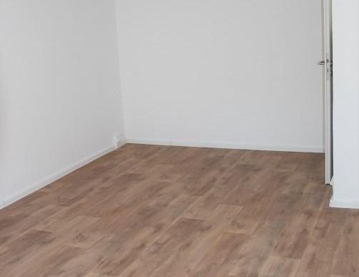 3 Raum Wohnung mit großem Balkon - Foto 1