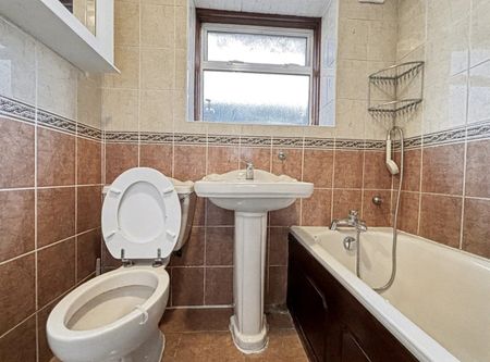 Forest Gate, London, NW9 - Photo 3