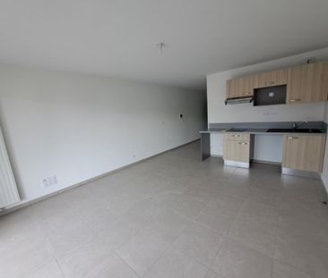 Location Appartement 2 pièces 48m² BONNEVILLE 74130 - Photo 2