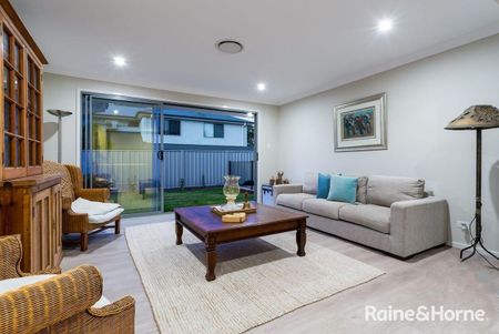 Executive Living With Ducted Air & Pool ** BREAK LEASE AND RENT WILL INCREASE TO $950.00 PER WEEK FROM 2 AUGUST 2026** - Photo 2