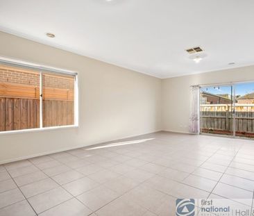 Well maintained modern three-bedroom home located in the highly sou... - Photo 6