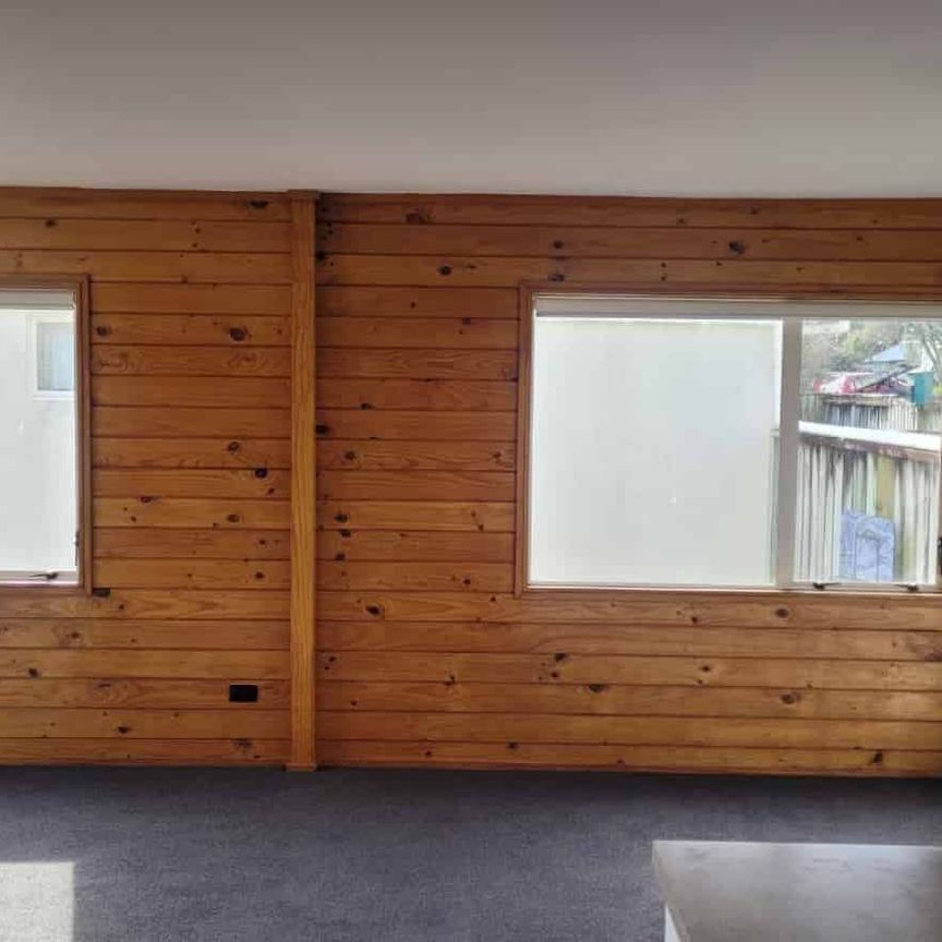 Newly Renovated Townhouse - Photo 1