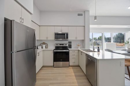 For Lease - 70 Dean Avenue Unit# 430, Barrie, Ontario - Photo 4