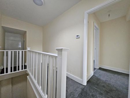 2 bedroom maisonette to rent - Photo 5