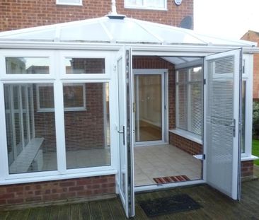 3 bedroom semi-detached house to rent - Photo 1