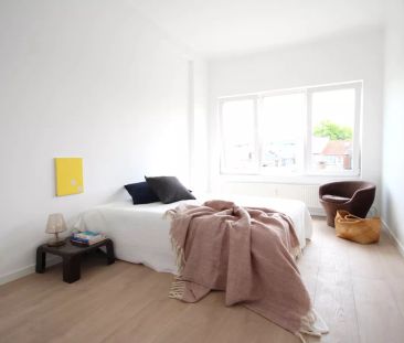 Licht en ruimte in het hart van Antwerpen – 1 slaapkamer appartement - Photo 4